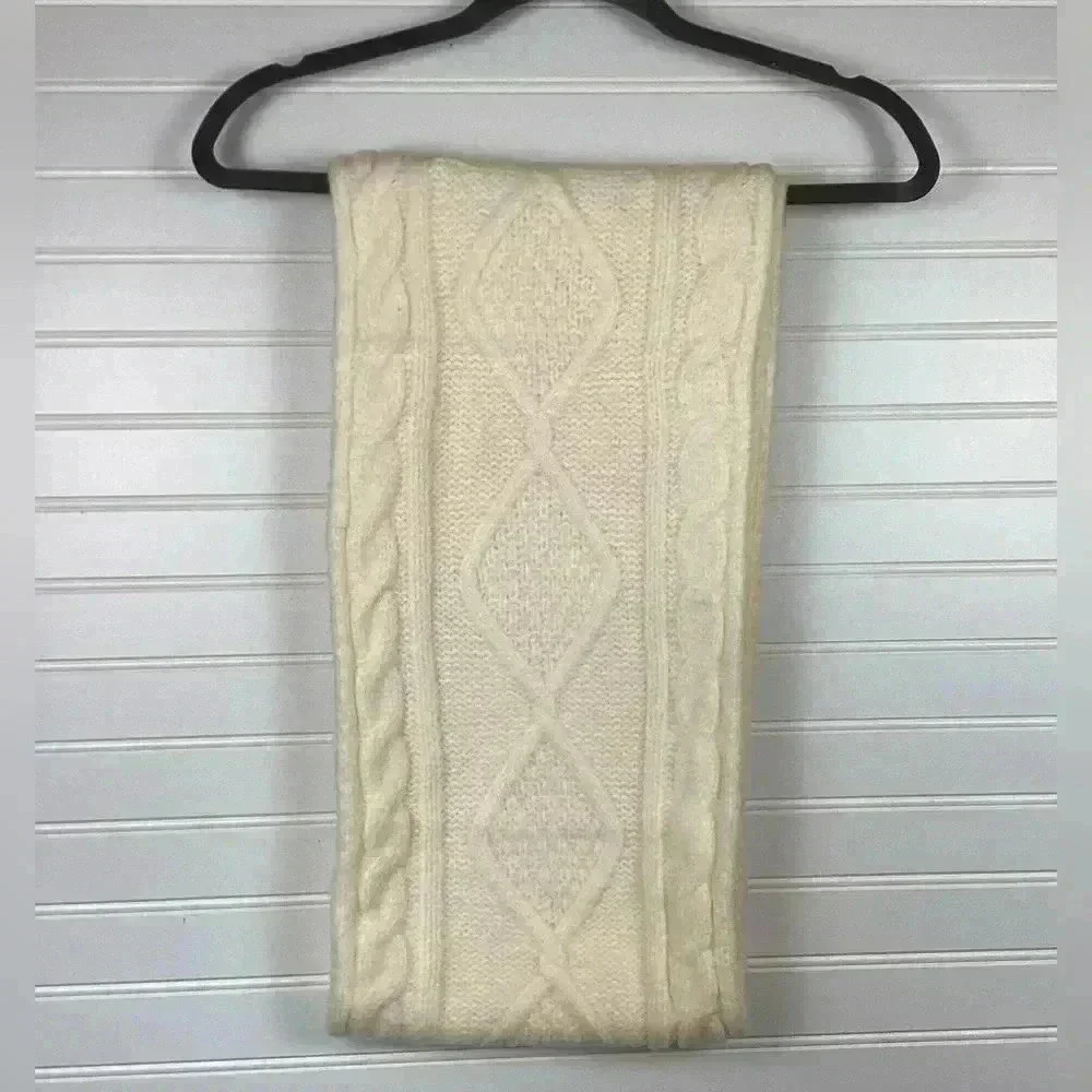 Old Navy NWT  Cable Knit Cowl Cream / Ivory Neck Warmer Infinity Scarf